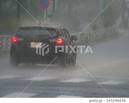 豪雨 豪雨 143246836