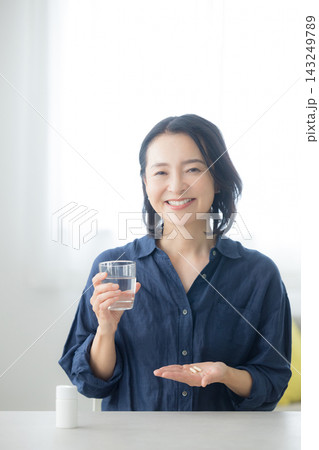 服薬イメージ 143249789