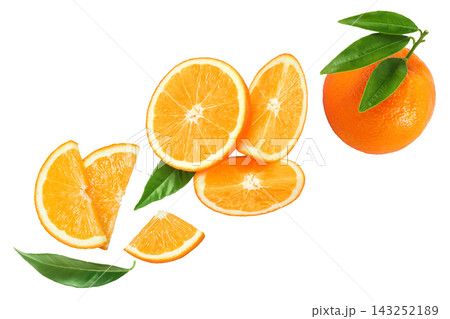 Orange fruit slices isolated on white background. Top view. Flat lay. 143252189