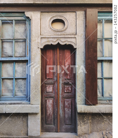 Historical Ottoman house facade in Safranbolu with wooden door Historical Ottoman house facade in Safranbolu with wooden door 143257082