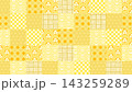 秋色和柄のモザイクタイル 143259289