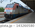 韓国　浦項駅に停車するKORAILムグンファ号 143260580