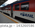 韓国　浦項駅に停車するKORAIL RDCムグンファ号 143260586