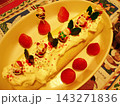クリスマスケーキ　サンタとストロベリー 143271836