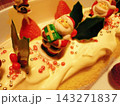 クリスマスケーキ　サンタとストロベリー 143271837