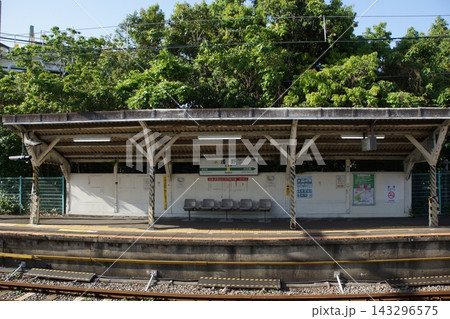 鶴見線の風景 浅野駅(海芝浦支線 4番線) 鶴見線の風景 浅野駅(海芝浦支線 4番線) 143296575