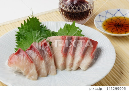 ハマチ刺身 ハマチ刺身 143299906