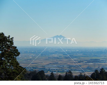 太平山神社からの展望と筑波山 栃木市 太平山神社からの展望と筑波山 栃木市 143302713