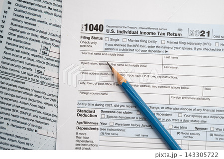 Tax form 1040 U.S. Individual Income Tax Return, business finance. Tax form 1040 U.S. Individual Income Tax Return, business finance. 143305722