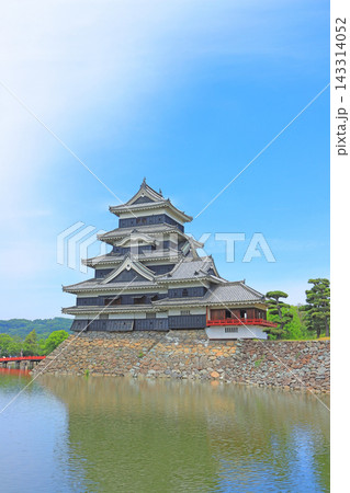 長野県松本市、国宝松本城の風景 長野県松本市、国宝松本城の風景 143314052