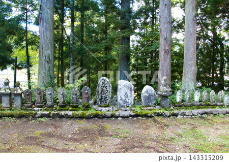 蕨平石仏群　長野県白馬村 143315209