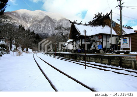 雪景色の『南会津』　会津鉄道【湯野上温泉駅】 143319432