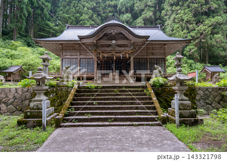 福榮神社 ふくさかえじんじゃ 拝殿 鳥取県日野郡日南町 福榮神社 ふくさかえじんじゃ 拝殿 鳥取県日野郡日南町 143321798