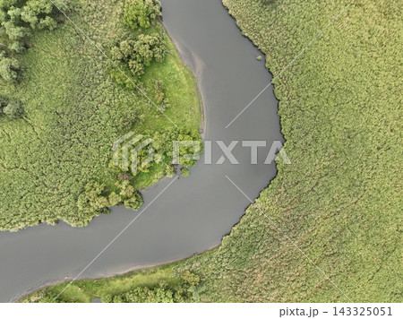 北海道 釧路湿原国立公園 細岡展望台から見る景色が絶景 ドローン空撮 143325051