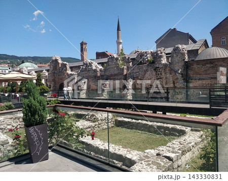 Brusa Bezistan ruins and Gazi Husrev-beg mosque minaret, Sarajevo Brusa Bezistan ruins and Gazi Husrev-beg mosque minaret, Sarajevo 143330831