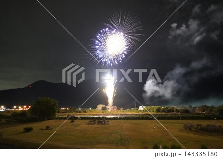 夏の花火大会（新作花火）信州・戸倉上山田温泉  143335180