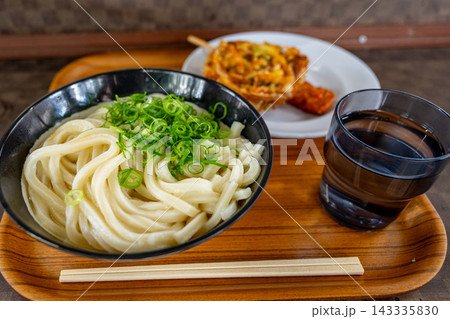 山越うどんのかけ 【讃岐うどん】 山越うどんのかけ 【讃岐うどん】 143335830