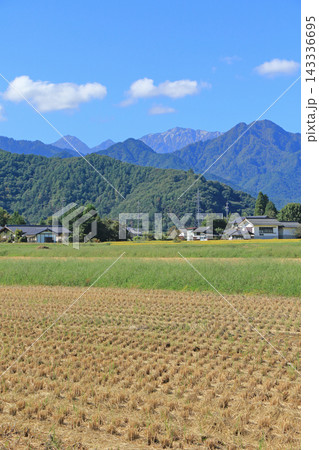 秋の北アルプス後立山連峰 秋の北アルプス後立山連峰 143336695