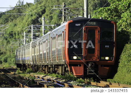 JR九州 813系電車(811系電車併結) JR九州 813系電車(811系電車併結) 143337455