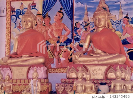 ラオス　ビエンチャン　ワット・タートルアンヌア 143345496