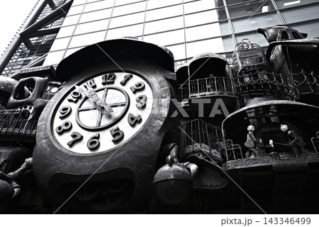 雨の汐留シオサイト 143346499