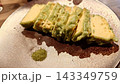 抹茶塩と天ぷらのアップ 143349759