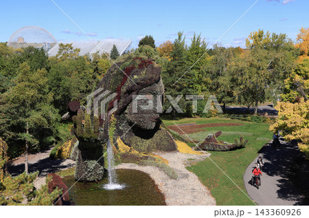 Notre-Dame Island, Mother Earth grass sculpture is inspired by Indigenous traditions, this symbolic work pays homage to the source of all life and human, plant, animal, and cultural. Notre-Dame Island, Mother Earth grass sculpture is inspired by Indigenous traditions, this symbolic work pays homage to the source of all life and human, plant, animal, and cultural. 143360926