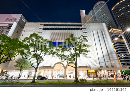 名古屋市中村区 名古屋駅　名駅通り　名鉄百貨店　JRセントラルタワーズ 夜景 143361365