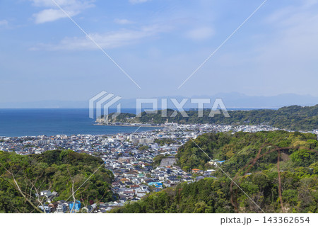 鎌倉衣張山  山頂からの鎌倉の街並み 143362654