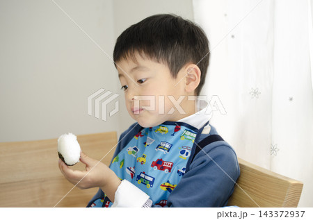 子供 143372937