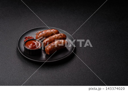 Grilled chicken or pork sausages seasoned with salt and spices. Grilled sausages Grilled chicken or pork sausages seasoned with salt and spices. Grilled sausages 143374020