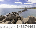 茨城県日立市　会瀬港の防波堤の波消しブロック 143374463