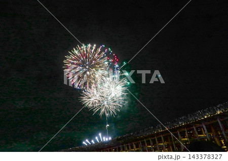 大阪・関西万博(EXPO2025)の夜景、ウォータープラザ、花火 143378327
