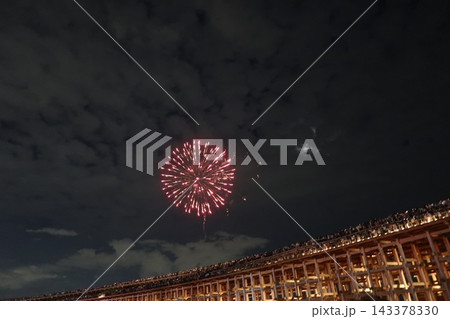大阪・関西万博(EXPO2025)の夜景、ウォータープラザ、花火 143378330