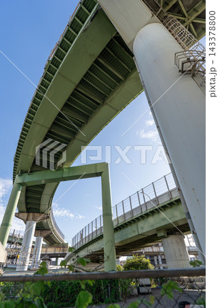 下から見上げた高速道路 下から見上げた高速道路 143378800