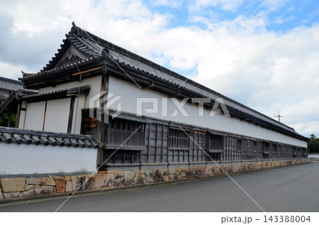 旧厚狭毛利家萩屋敷長屋 143388004