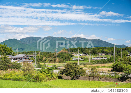 湖西地方の田園風景 滋賀県大津市 湖西地方の田園風景 滋賀県大津市 143388506