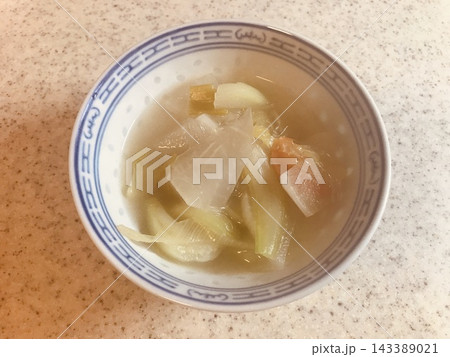 白菜のスープ 143389021