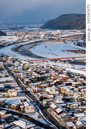 河原城展望台からの千代川の眺め 鳥取県鳥取市河原町 河原城展望台からの千代川の眺め 鳥取県鳥取市河原町 143391975