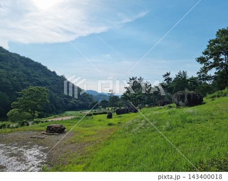 This is a dolmen park located in Jeolla-do, South Korea. This is a dolmen park located in Jeolla-do, South Korea. 143400018