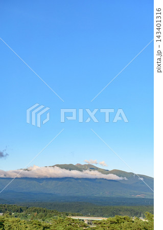 庄内平野より鳥海山を望む 庄内平野より鳥海山を望む 143401316