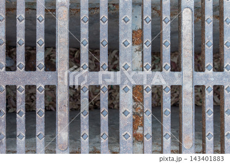 Urban Storm Drain Metal Grate for Rain Infrastructure 143401883