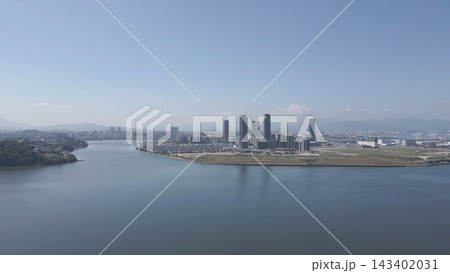 香椎浜から望む福岡アイランドシティの空撮風景 143402031