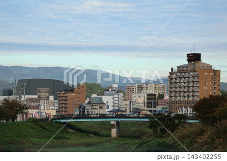 地方都市の朝景・いわき平 143402255