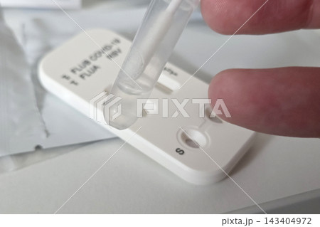 Rapid Flu and COVID-19 Antigen Test Kit for Accurate Home Diagnostics Rapid Flu and COVID-19 Antigen Test Kit for Accurate Home Diagnostics 143404972