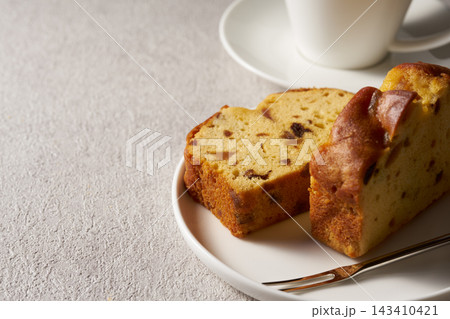 ドライフルーツのパウンドケーキ　イメージ 143410421