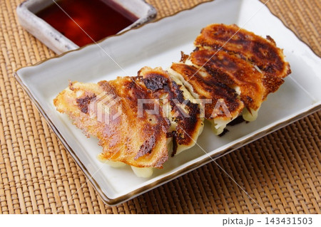 焼き餃子 143431503