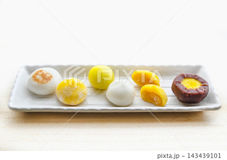 並んだ和菓子 並んだ和菓子 143439101