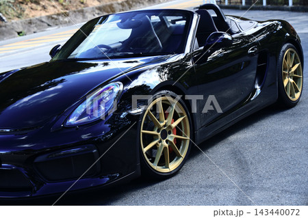 艶々の黒いオープンカー 艶々の黒いオープンカー 143440072