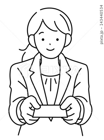 名刺を渡す女性会社員イラスト 名刺を渡す女性会社員イラスト 143440534